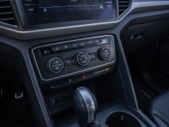 Used 2021  Volkswagen Atlas 3&period;6L V6 SE w&sol;Technology R-Line FWD at A Motors Sales & Finance near San Antonio&comma; TX