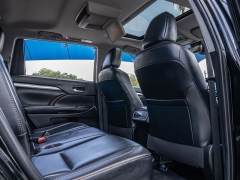 Used 2019  Toyota Highlander 4d SUV FWD XLE at A Motors Sales & Finance near San Antonio&comma; TX