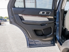 Used 2017 Ford Explorer 4d SUV 4WD Platinum at A Motors Sales & Finance near San Antonio, TX
