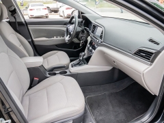 Used 2020  Hyundai Elantra 4d Sedan SEL at A Motors Sales & Finance near San Antonio&comma; TX