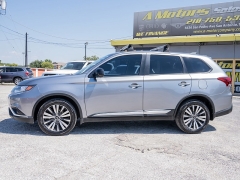 Used 2019 Mitsubishi Outlander 4d SUV FWD ES at A Motors Sales & Finance near San Antonio, TX