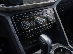 Used 2018  Volkswagen Atlas 3&period;6L V6 SEL Premium 4MOTION at A Motors Sales & Finance near San Antonio&comma; TX