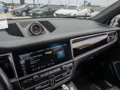 Used 2020  Porsche Macan 4d SUV AWD S at A Motors Sales & Finance near San Antonio&comma; TX