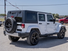 Used 2017  Jeep Wrangler Unlimited 4d Convertible Sahara at A Motors Sales & Finance near San Antonio&comma; TX
