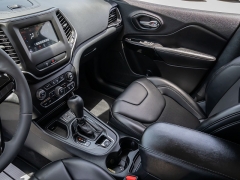 Used 2020  Jeep Cherokee 4d SUV FWD Latitude Plus Altitude 2&period;4L at A Motors Sales & Finance near San Antonio&comma; TX