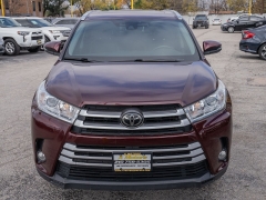 Used 2019  Toyota Highlander 4d SUV FWD XLE at A Motors Sales & Finance near San Antonio&comma; TX