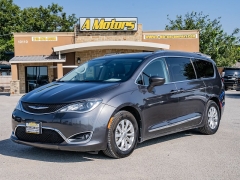 Used 2018 Chrysler Pacifica 4d Wagon Touring L at A Motors Sales & Finance near San Antonio, TX