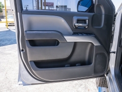 Used 2018  Chevrolet Silverado 1500 2WD Crew Cab LT at A Motors Sales & Finance near San Antonio&comma; TX