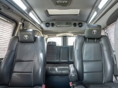 Used 2017  Chevrolet Express Van 2500 Van at A Motors Sales & Finance near San Antonio&comma; TX