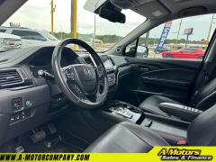 Used 2017 Honda Pilot 4d SUV AWD Touring at A Motors Sales & Finance near San Antonio, TX