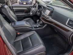 Used 2019  Toyota Highlander 4d SUV FWD XLE at A Motors Sales & Finance near San Antonio&comma; TX