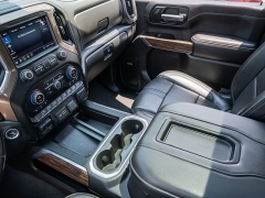 Used 2020  Chevrolet Silverado 2500 4WD Crew Cab High Country Gas at A Motors Sales & Finance near San Antonio&comma; TX