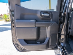 Used 2020  Chevrolet Silverado 1500 2WD Crew Cab Custom at A Motors Sales & Finance near San Antonio&comma; TX
