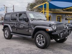 Used 2020  Jeep Wrangler Unlimited 4d SUV 4WD Sahara at A Motors Sales & Finance near San Antonio&comma; TX