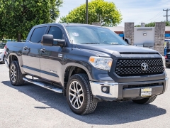 Used 2017  Toyota Tundra 4WD CrewMax SR5 5&period;7L FFV at A Motors Sales & Finance near San Antonio&comma; TX