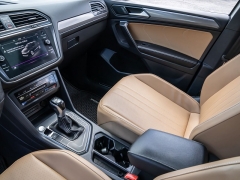 Used 2022  Volkswagen Tiguan 2&period;0T SE R-Line Black FWD at A Motors Sales & Finance near San Antonio&comma; TX
