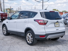 Used 2017  Ford Escape 4d SUV 4WD SE at A Motors Sales & Finance near San Antonio&comma; TX