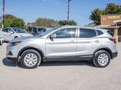 Used 2020  Nissan Rogue Sport 4d SUV FWD S at A Motors Sales & Finance near San Antonio&comma; TX