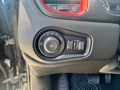 Used 2016 Jeep Renegade 4d SUV 4WD Trailhawk at A Motors Sales & Finance near San Antonio, TX
