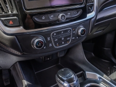 Used 2020  Chevrolet Traverse 4d SUV FWD LT Cloth w&sol;1LT at A Motors Sales & Finance near San Antonio&comma; TX