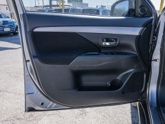 Used 2017  Mitsubishi Outlander 4d SUV FWD SE at A Motors Sales & Finance near San Antonio&comma; TX