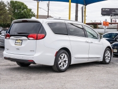 Used 2020  Chrysler Pacifica 4d Wagon Limited at A Motors Sales & Finance near San Antonio, TX