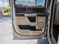 Used 2018  Ford F-150 2WD SuperCrew Lariat 5 1&sol;2 at A Motors Sales & Finance near San Antonio&comma; TX