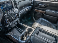 Used 2020  GMC Sierra 2500 4WD Crew Cab Denali Dsl at A Motors Sales & Finance near San Antonio&comma; TX