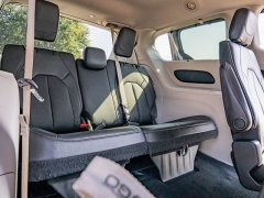 Used 2018 Chrysler Pacifica 4d Wagon Touring L at A Motors Sales & Finance near San Antonio, TX