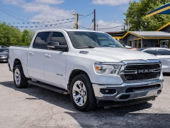 Used 2020  Ram 1500 2WD Crew Cab Lone Star at A Motors Sales & Finance near San Antonio&comma; TX