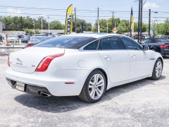 Used 2016  Jaguar XJ 4d Sedan Portfolio LWB at A Motors Sales & Finance near San Antonio&comma; TX