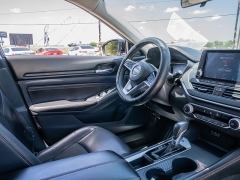 Used 2020  Nissan Altima 4d Sedan FWD 2&period;5L SR at A Motors Sales & Finance near San Antonio&comma; TX