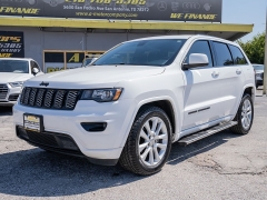 Used 2017 Jeep Grand Cherokee 4d SUV 2WD Laredo at A Motors Sales & Finance near San Antonio, TX