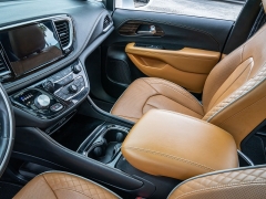 Used 2021  Chrysler Pacifica Hybrid Pinnacle FWD at A Motors Sales & Finance near San Antonio, TX