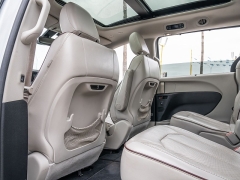 Used 2020  Chrysler Pacifica 4d Wagon Limited at A Motors Sales & Finance near San Antonio, TX