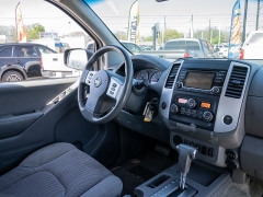 Used 2017  Nissan Frontier 2WD Crew Cab SV at A Motors Sales & Finance near San Antonio&comma; TX