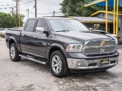 Used 2018  Ram 1500 4WD Crew Cab Laramie at A Motors Sales & Finance near San Antonio&comma; TX