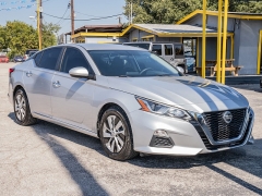 Used 2019 Nissan Altima 4d Sedan FWD 2.5L S at A Motors Sales & Finance near San Antonio, TX