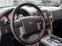 Used 2005  Ford F-150 4WD Supercrew Lariat at A Motors Sales & Finance near San Antonio&comma; TX