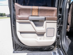 Used 2018  Ford Super Duty F-350 4WD Crew Cab Lariat DRW Longbed at A Motors Sales & Finance near San Antonio&comma; TX