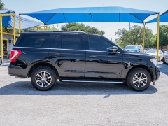 Used 2020  Ford Expedition 4d SUV 2WD XLT at A Motors Sales & Finance near San Antonio&comma; TX