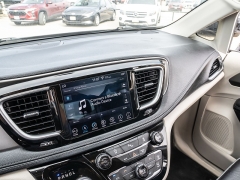 Used 2019  Chrysler Pacifica 4d Wagon Limited at A Motors Sales & Finance near San Antonio&comma; TX