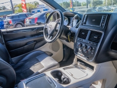 Used 2019  Dodge Grand Caravan 4d Wagon SXT at A Motors Sales & Finance near San Antonio, TX