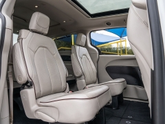 Used 2020  Chrysler Pacifica 4d Wagon Limited at A Motors Sales & Finance near San Antonio, TX