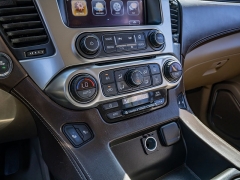 Used 2017  Chevrolet Suburban 4d SUV 4WD LT at A Motors Sales & Finance near San Antonio, TX