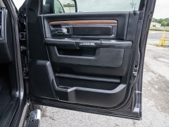 Used 2018  Ram 1500 4WD Crew Cab Laramie at A Motors Sales & Finance near San Antonio&comma; TX