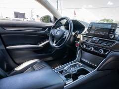 Used 2018  Honda Accord Sedan 4d EX-L 2&period;0T at A Motors Sales & Finance near San Antonio&comma; TX