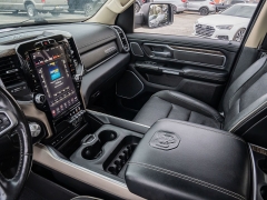 Used 2019  Ram 1500 2WD Crew Cab Laramie at A Motors Sales & Finance near San Antonio&comma; TX