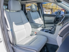 Used 2017  Jeep Grand Cherokee 4d SUV 4WD Summit at A Motors Sales & Finance near San Antonio&comma; TX