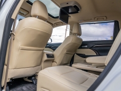 Used 2014  Toyota Highlander 4d SUV FWD Limited at A Motors Sales & Finance near San Antonio&comma; TX